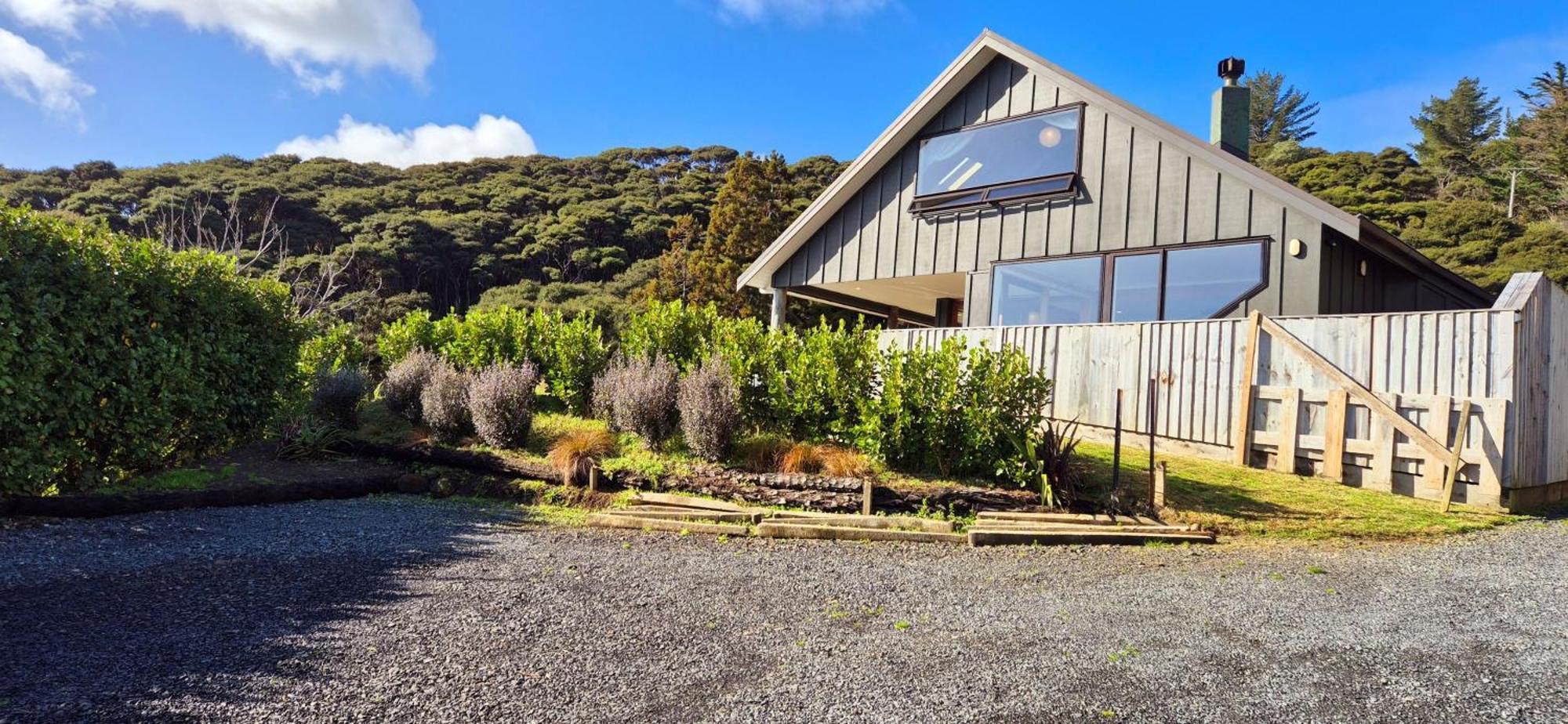 Tawa Whare Holiday Accommodation Raglan Exterior photo