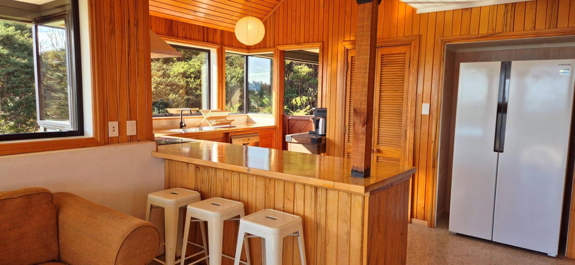 Tawa Whare Holiday Accommodation Raglan Exterior photo